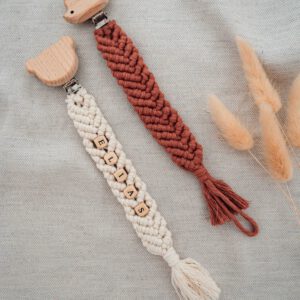 Makramee Schnullerkette